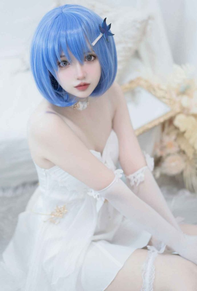 疯猫ss – NO.165 Fantia 2023年12月会员订阅合集(5套) [50P-171M]