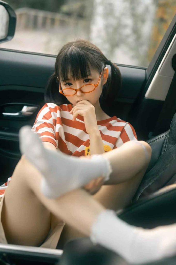 幼水铃衣 – 周末郊游 [62P-144MB]