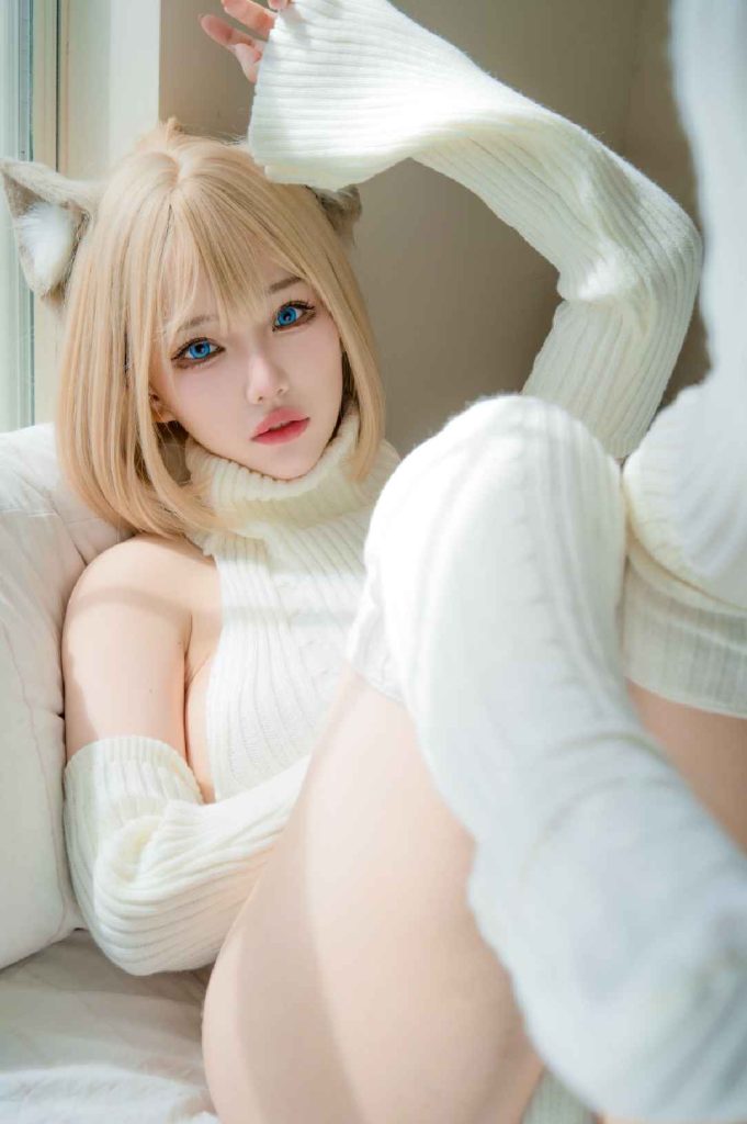 狐洛洛子 NO.09 慵懒白猫[36P-462MB]