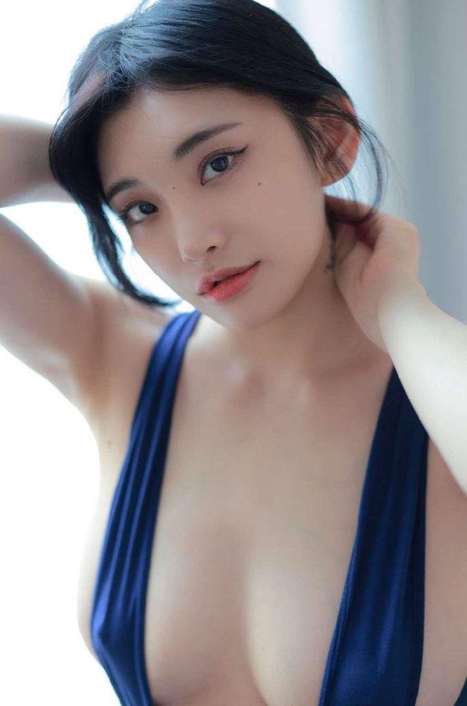 Sula – Navy Bodysuit [165P3V-6.89GB]