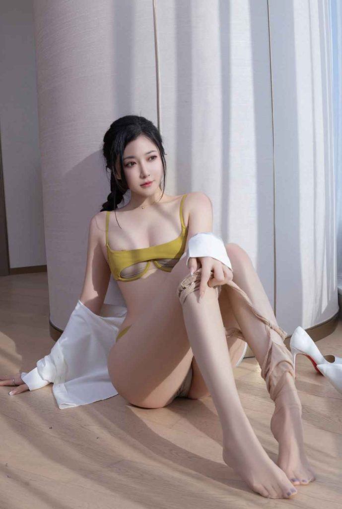 鱼子酱Fish –纯欲黄色丝袜 [80P-933MB]
