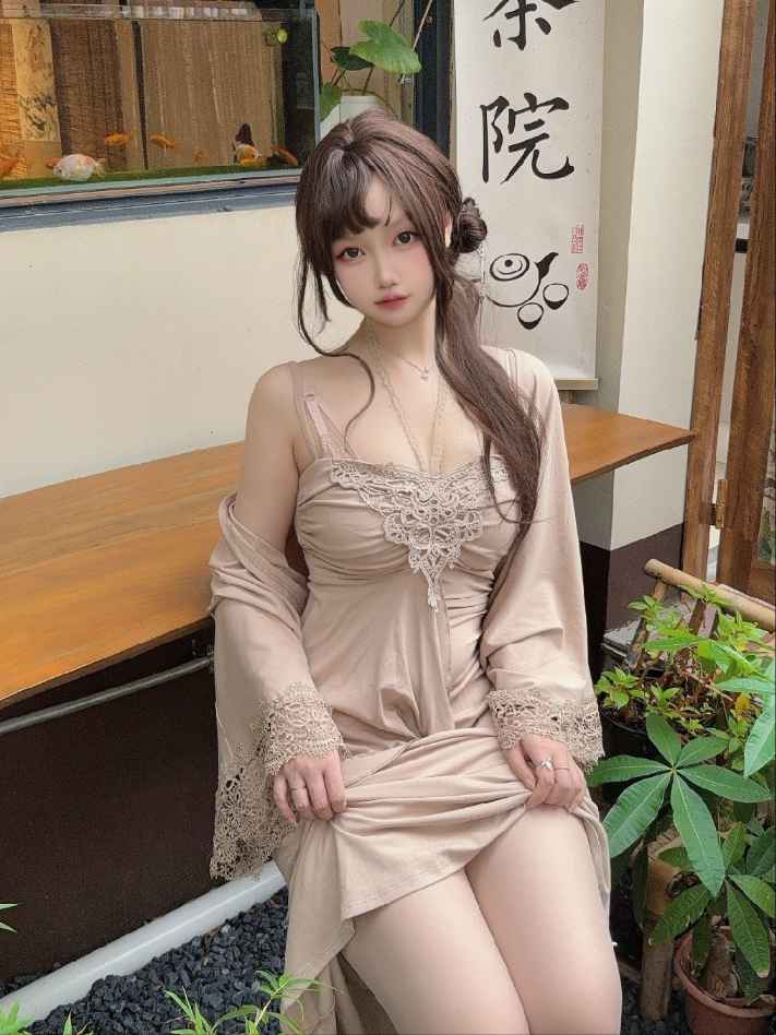 洛桑w伊梓 – NO.16 2025-05-专属-猫猫衬衫[45P-232MB]
