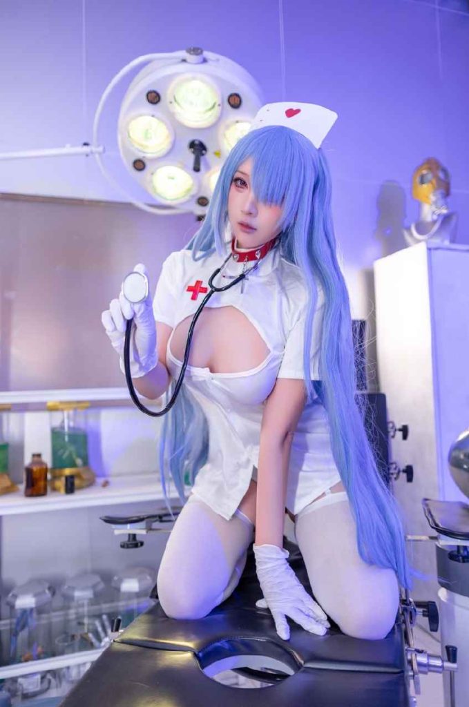 小和甜酒 NO.022 伏罗希洛夫护士 [25P2V 234M]