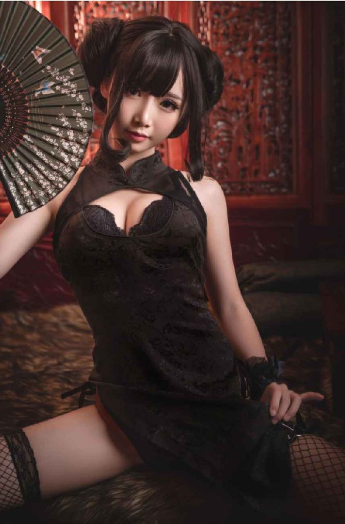 面饼仙儿 NO.143 魔女旗袍[33P-322MB]