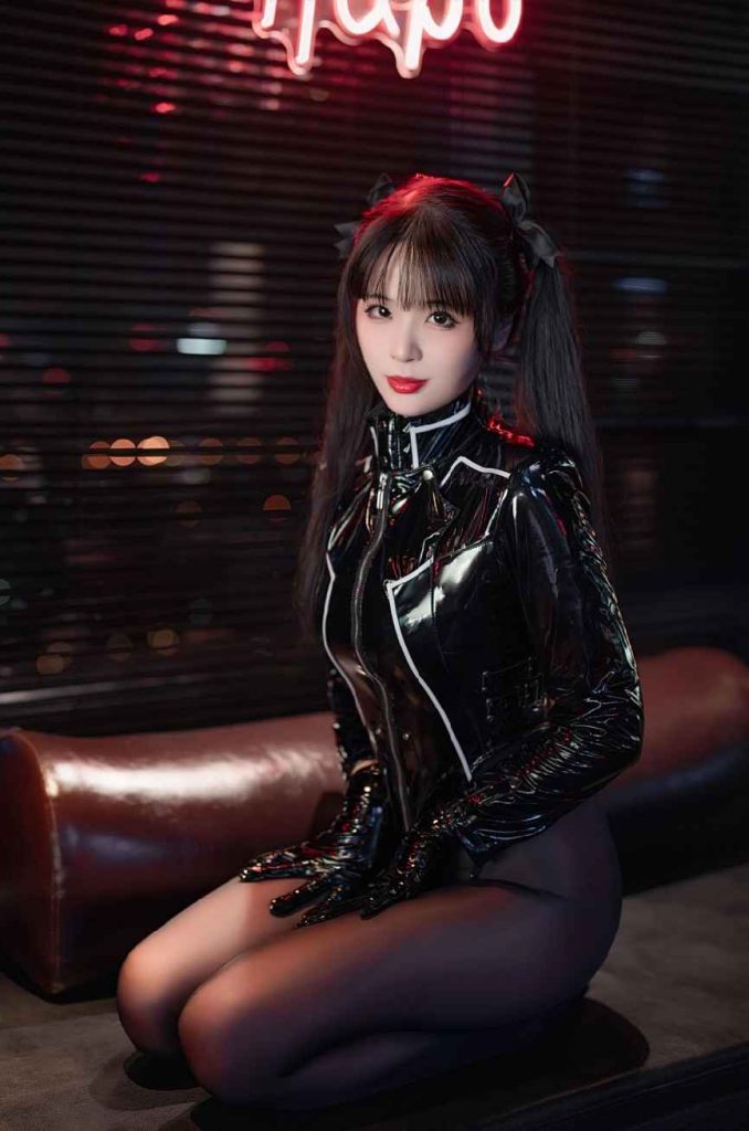 轩萧学姐 NO.072 黑丝通讯官[60P-286MB]