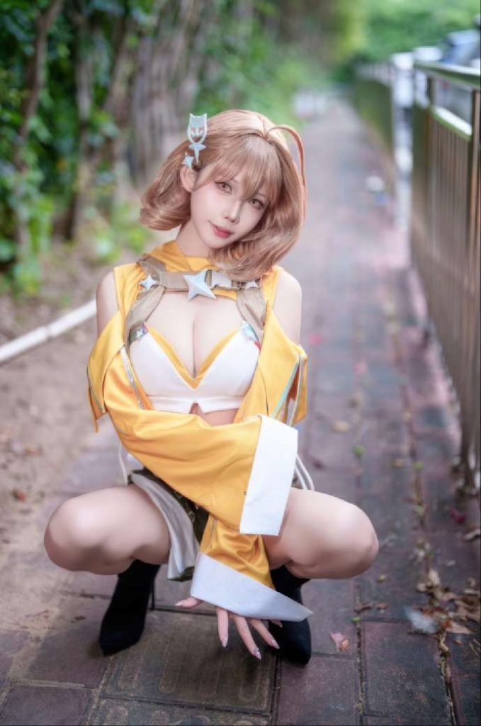 抱走莫子AA NO.82 萤火虫动漫嘉年华-胜利女神：妮姬 阿妮斯 超级巨星[23P-114MB]
