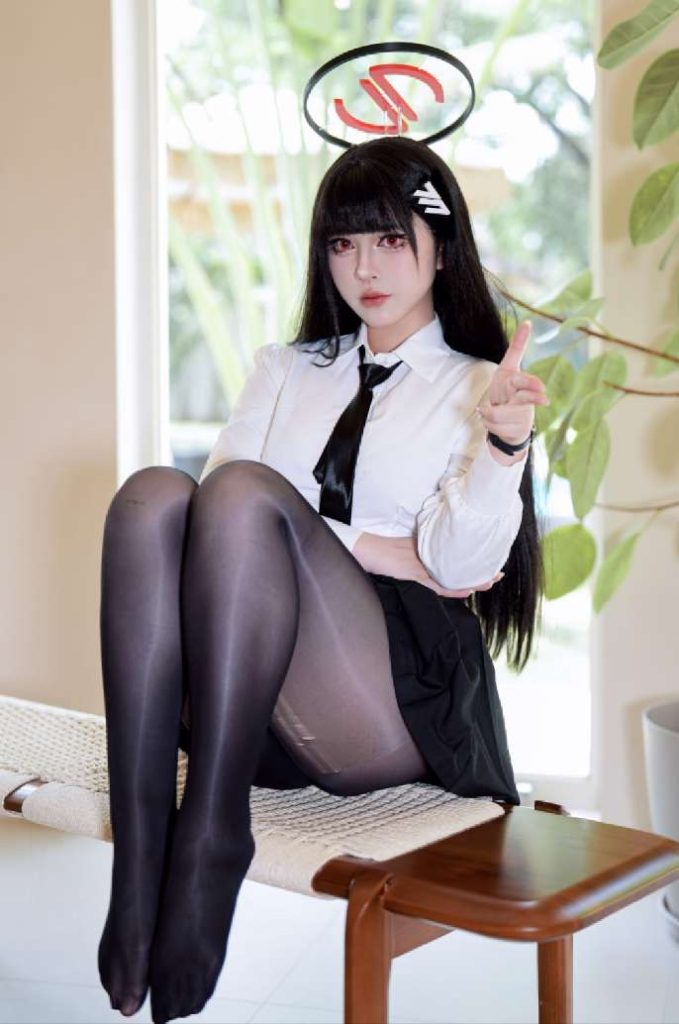 半半子 NO.116 蔚蓝档案 调月莉音 制服+竞泳 [64P5V-634MB]